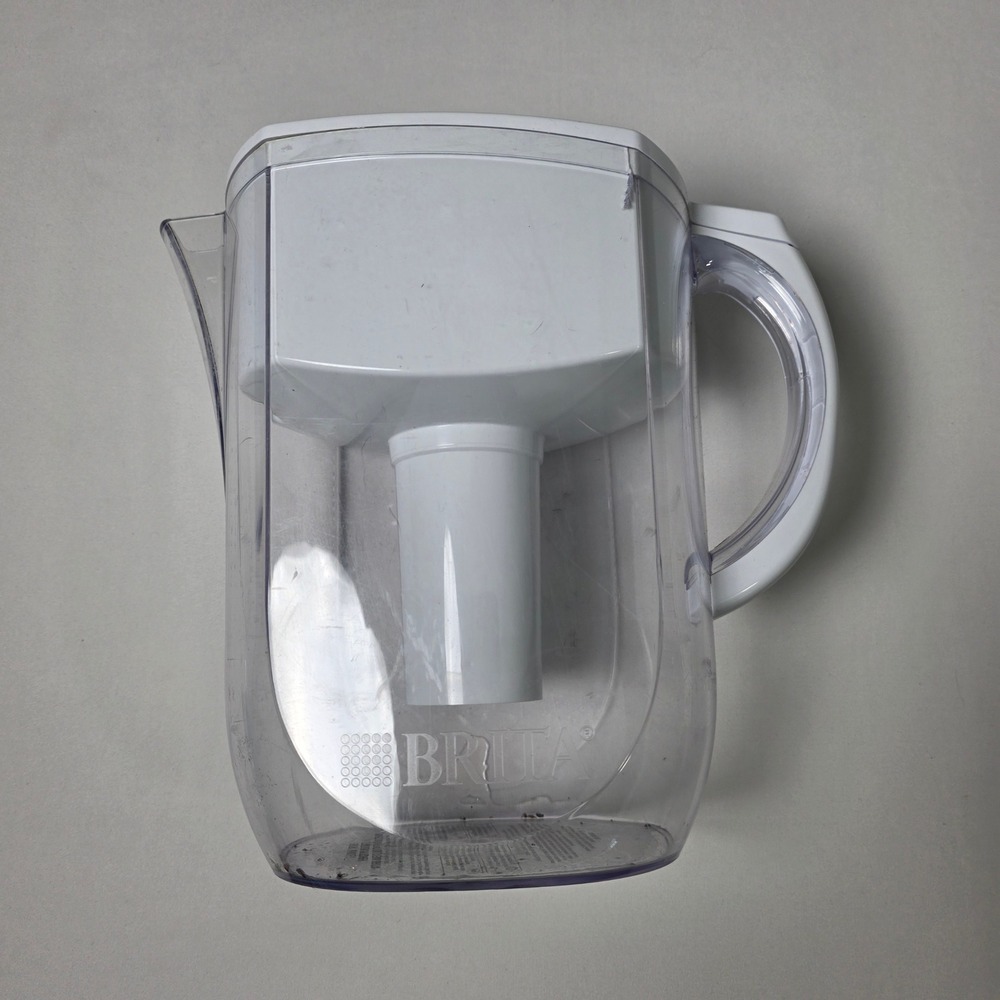 Brita Everyday Water Pitcher with 4-Pack Standard Replacement Filters OB46/OB03